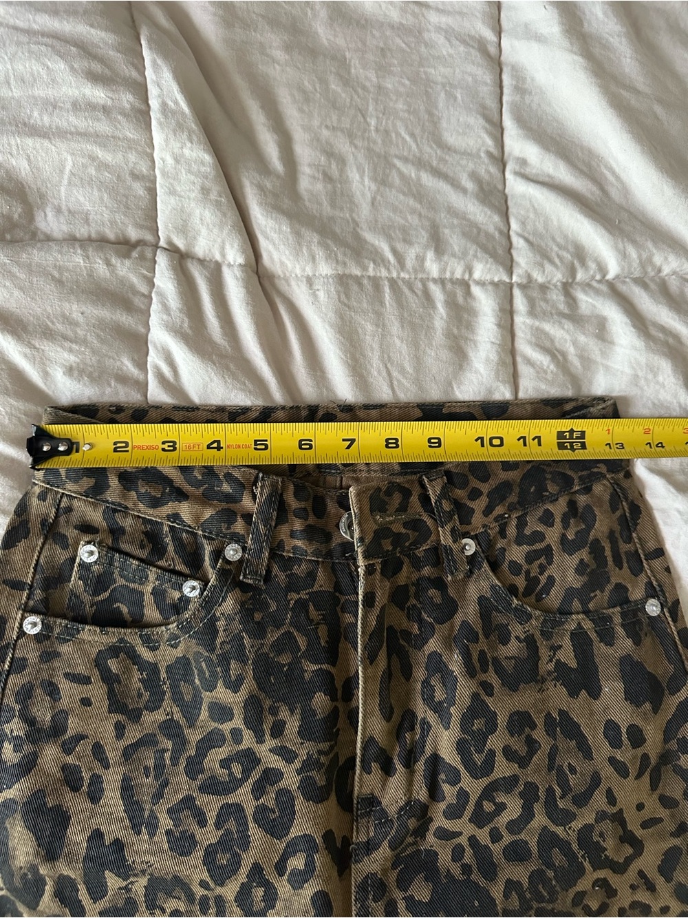 Wide-Leg Leopard Print Women’s Jeans in Olive/Brown XS - Picture 5 of 9